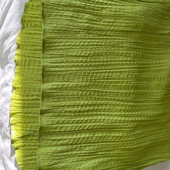 H&M Women’s Lime Green Pleated Camisole Dress. NWT - Picture 4 of 7
